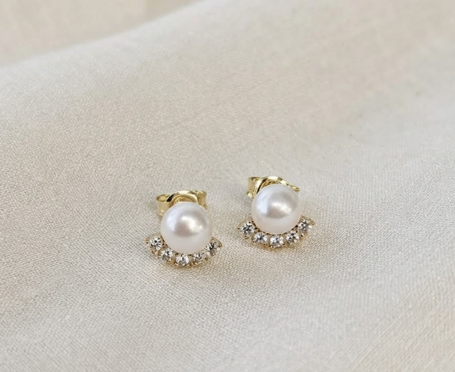 pearl studs